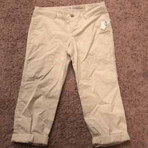 Gap vintage rolled crop khakis